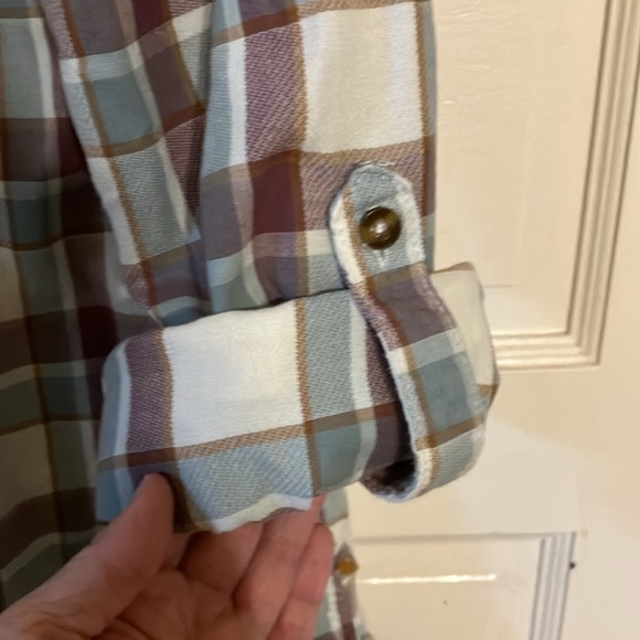 Carhartt Ladies Button-Down Shirt - Picture 7 of 8